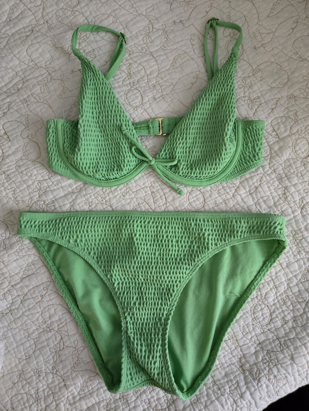 Hollister Set Smock Underwire Bikini Set Size Small Lime Green